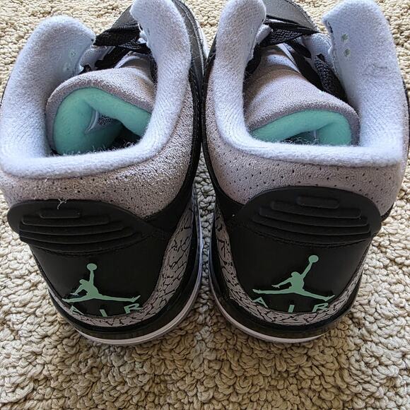 Air Jordan 3 Retro Green Glow Brand New 6.5Y - Picture 6 of 8